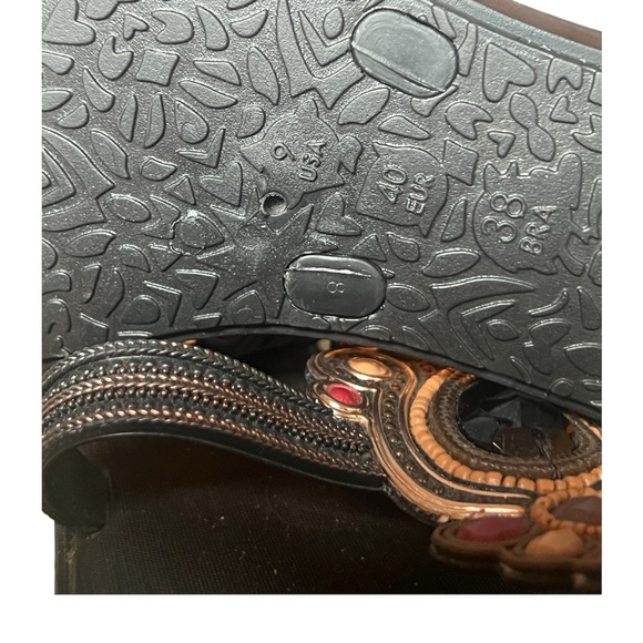 Embellished Gypsy Black and brown gladiator Sandals size 9 boho sandals - Picture 5 of 5